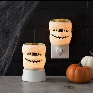 *NEW* Under Wraps Scentsy Mini Warmer - Discontinued